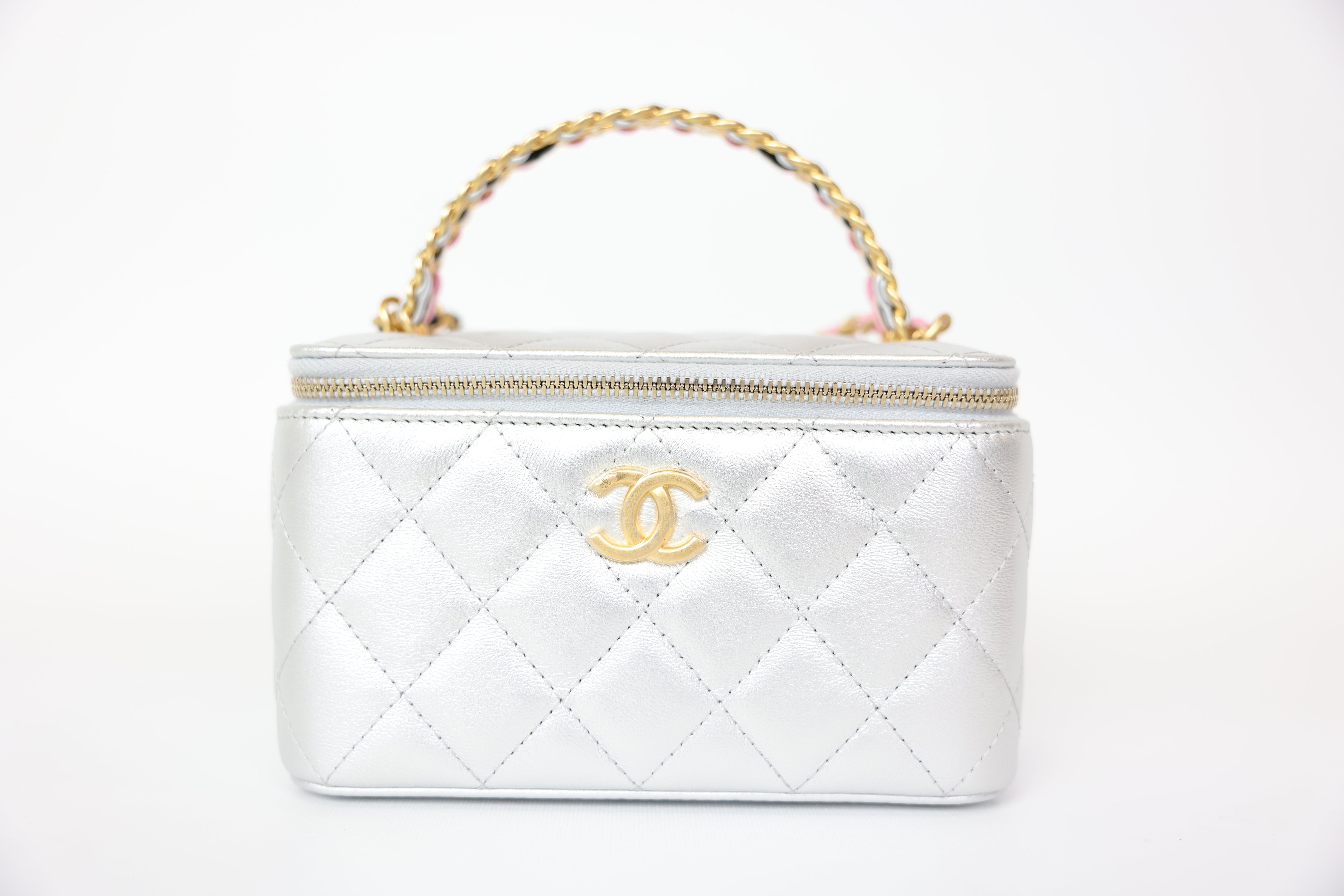 Chanel Vanity Case in Silver Lambskin with Gold Hardware 17 cm